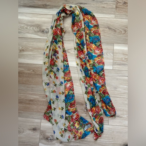 Vintage David & Young Springtime Scarf - Picture 1 of 4